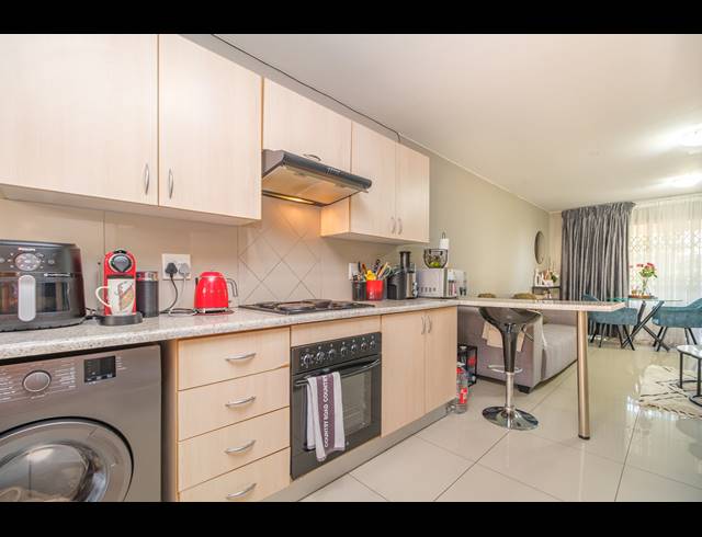 2 BEDROOM APARTMENT FOR SALE IN BLACKHEATH
